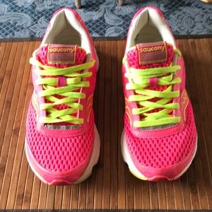 Saucony hot pink fluorescent laces size 9